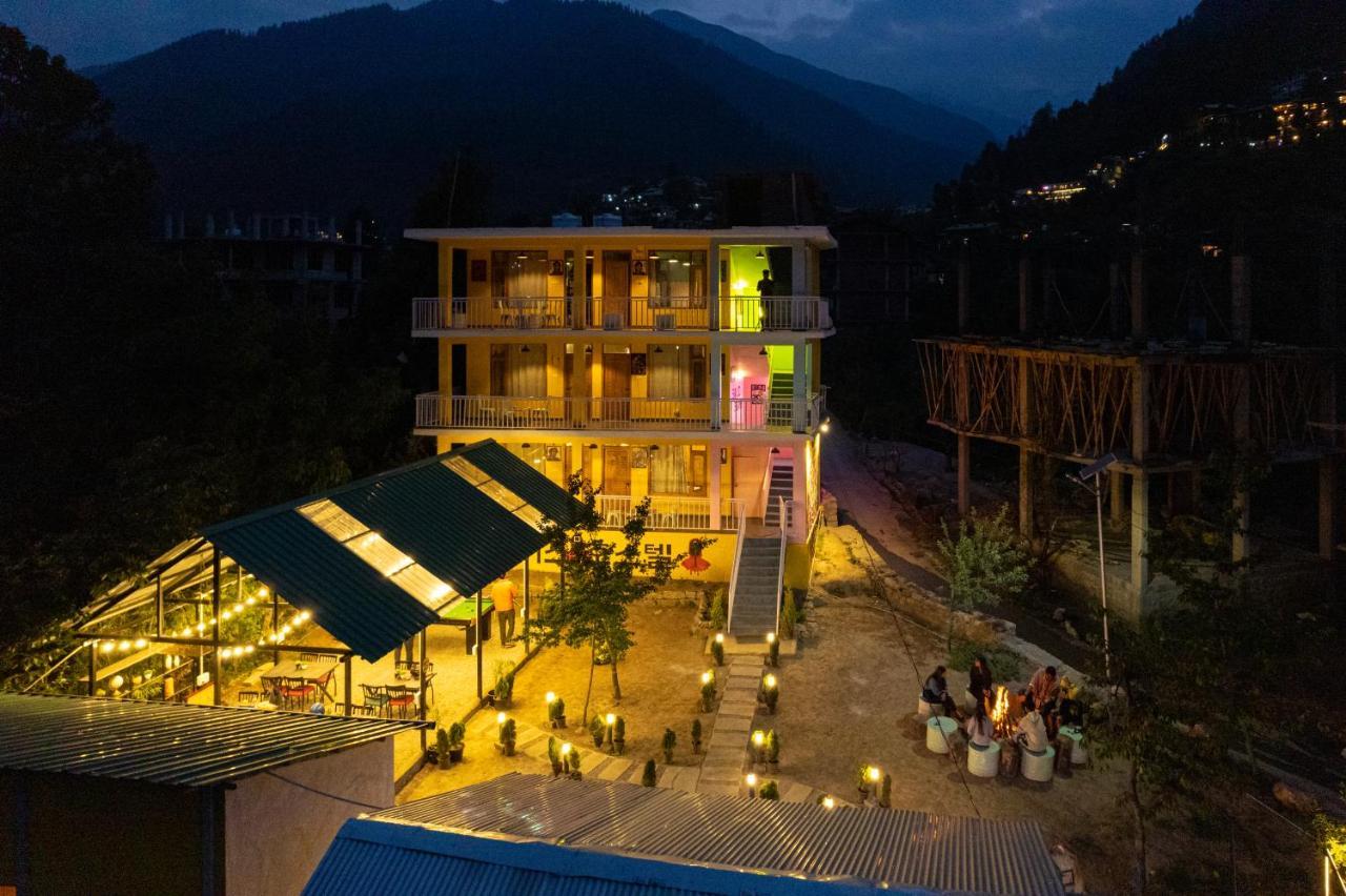 Whoopers Hostel Manali Exterior photo