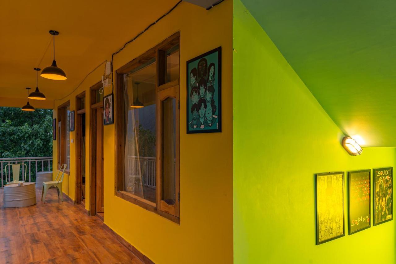 Whoopers Hostel Manali Exterior photo
