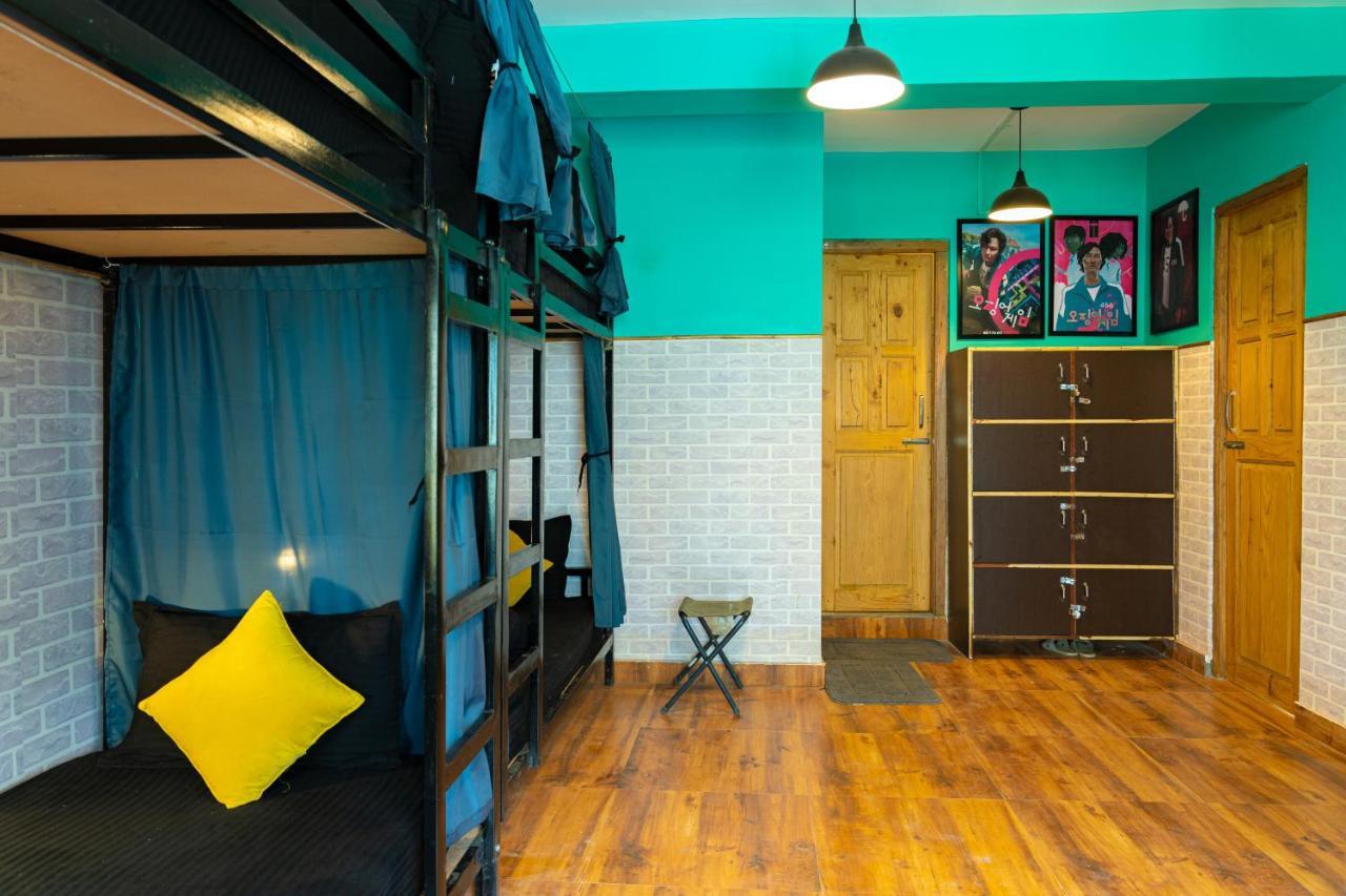 Whoopers Hostel Manali Exterior photo